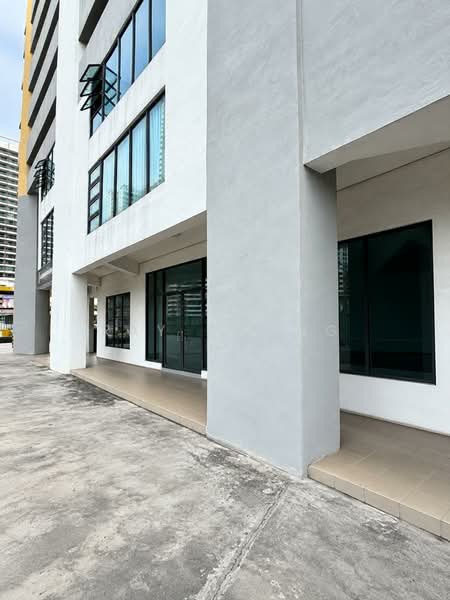 Kedai untuk Disewa di Balakong (Cheras) - Ray Chong - Exterior - PropertyGuru.com.my