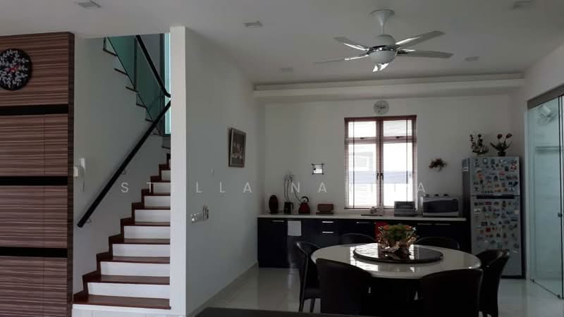 Bungalow House for Sale in Taman Nusa Bestari (Iskandar Puteri (Nusajaya)) - Stella Narita - Kitchen - PropertyGuru.com.my