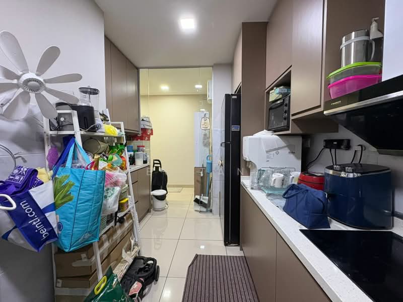 Kondominium untuk Dijual di Mizumi Residences - BC TAN - Kitchen - PropertyGuru.com.my