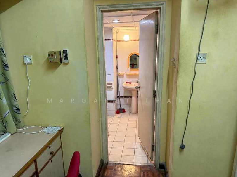 Condominium for Sale at Ehsan Ria - Margaret Than - Bathroom - PropertyGuru.com.my