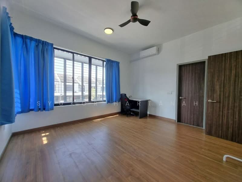 Terraced House for Sale in Elmina (Shah Alam) - Syukor Hartanah - Study - PropertyGuru.com.my