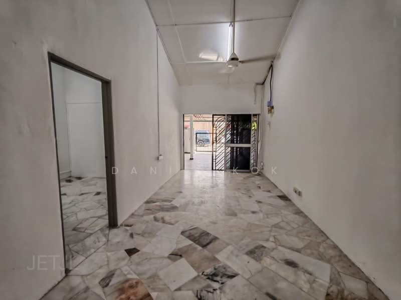 1-storey Terraced House for Sale in Taman Pendamar Indah (Klang) - Daniel Kok - Interior - PropertyGuru.com.my