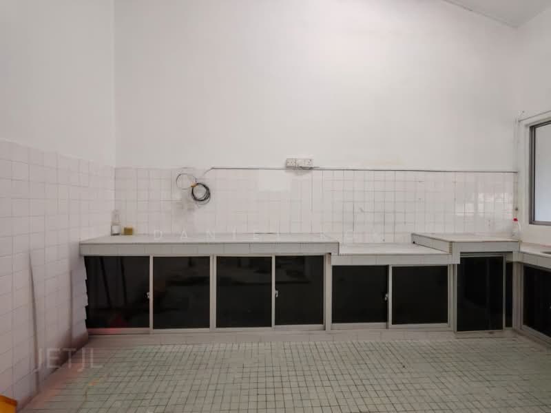 1-storey Terraced House for Sale in Taman Pendamar Indah (Klang) - Daniel Kok - Kitchen - PropertyGuru.com.my