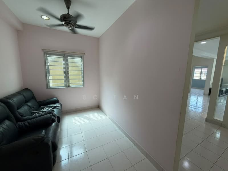Apartment for Sale at Vista Mutiara - BC TAN - Living Room - PropertyGuru.com.my
