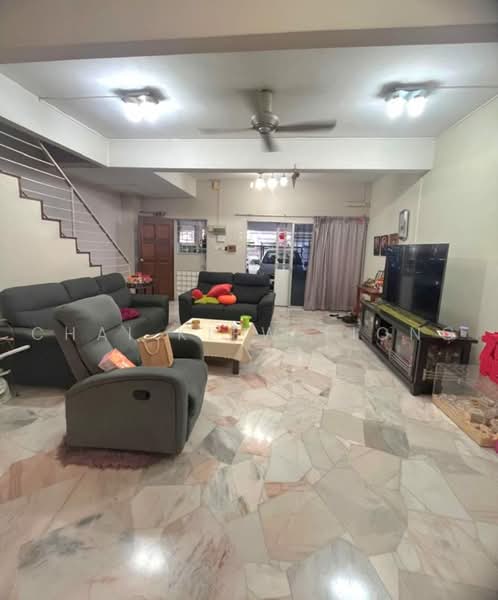2-storey Terraced House for Sale in Seri Kuantan (Kuantan) - Chai Kiew Tiong - Living Room - PropertyGuru.com.my