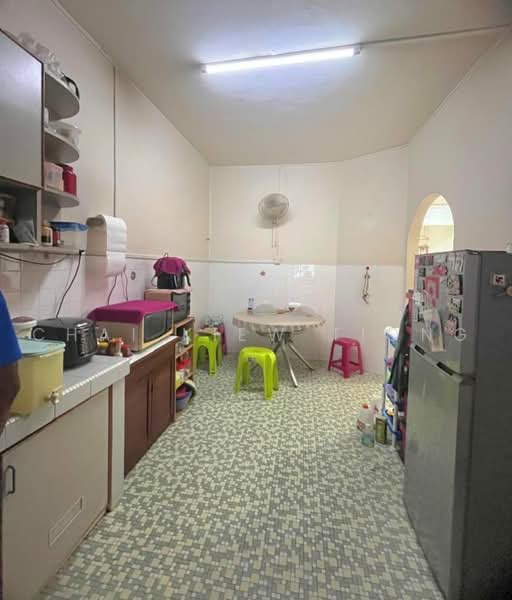 2-storey Terraced House for Sale in Seri Kuantan (Kuantan) - Chai Kiew Tiong - Kitchen - PropertyGuru.com.my