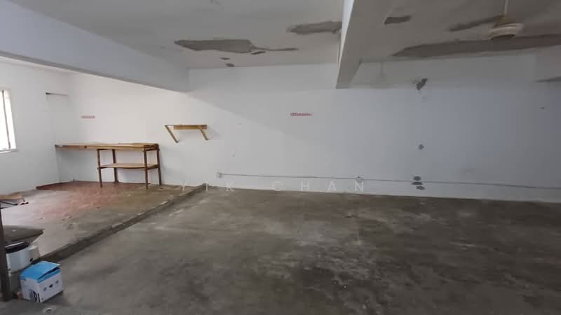 Kedai untuk Dijual di Bandar Baru Kundang (Rawang) - Yik Chan - Interior - PropertyGuru.com.my