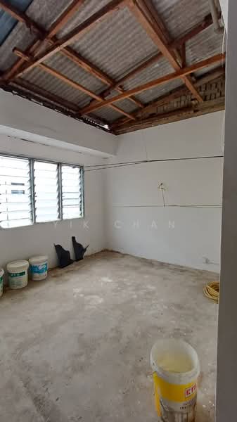 Kedai untuk Dijual di Bandar Baru Kundang (Rawang) - Yik Chan - Interior - PropertyGuru.com.my