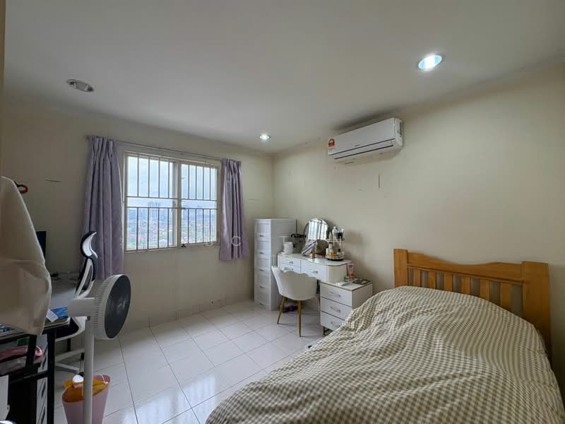 Apartment for Sale at Vista Mutiara - BC TAN - Bedroom - PropertyGuru.com.my