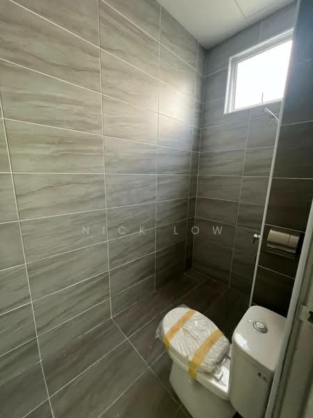 Cluster House for Rent in Taman Bestari Indah (Ulu Tiram) - Nick Low - Bathroom - PropertyGuru.com.my