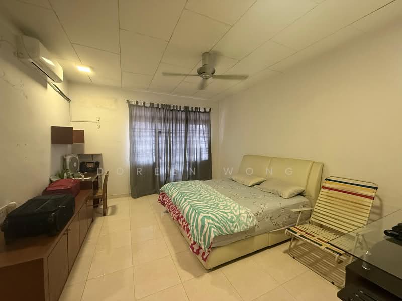 2-storey Terraced House for Sale in Johor Bahru (Johor) - Doreen Wong - Bedroom - PropertyGuru.com.my