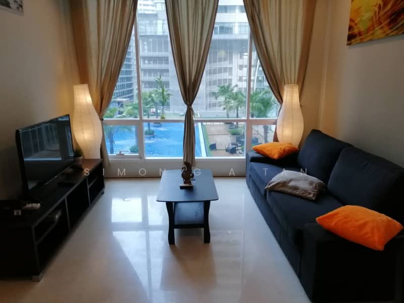 Kondominium untuk Dijual di Soho Suites Serviced Residence @ KLCC - Simon G A Tan - relax in spacious living room with pool view, TV - PropertyGuru.com.my