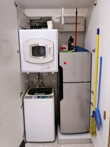 Kondominium untuk Dijual di Soho Suites Serviced Residence @ KLCC - Simon G A Tan - cover up fridge freezer, washing machine and dryer - PropertyGuru.com.my
