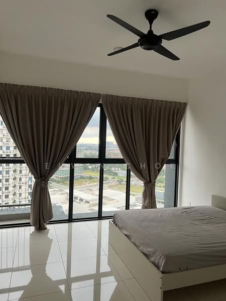 Servis Apartment untuk Disewa di Setia City Residences - Elwin Chok - Bedroom - PropertyGuru.com.my