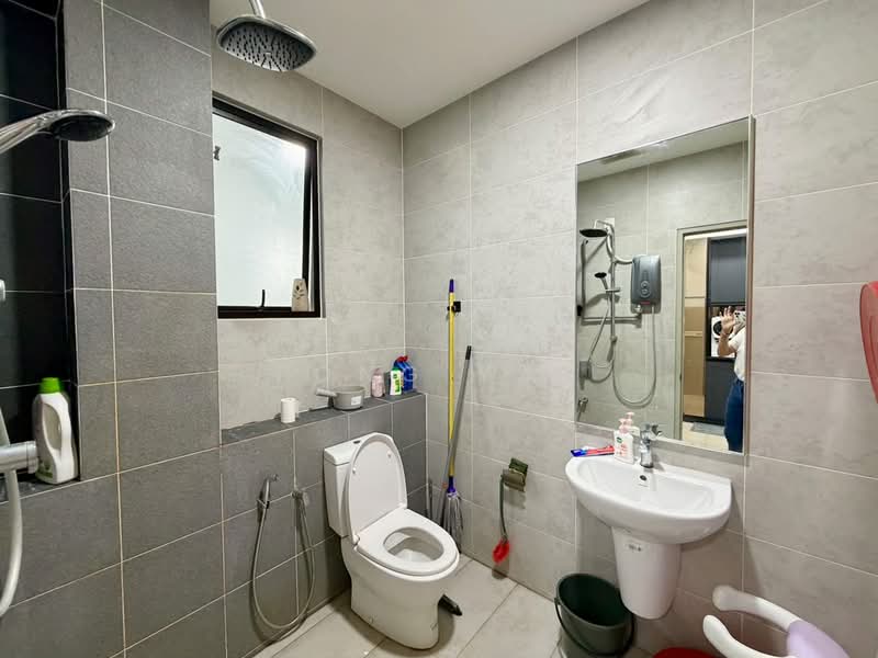 2-storey Terraced House for Sale in Bandar Bukit Raja (Klang) - Fong Yan - Bathroom - PropertyGuru.com.my