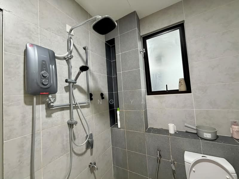2-storey Terraced House for Sale in Bandar Bukit Raja (Klang) - Fong Yan - Bathroom - PropertyGuru.com.my