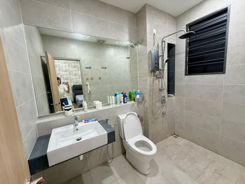 2-storey Terraced House for Sale in Bandar Bukit Raja (Klang) - Fong Yan - Bathroom - PropertyGuru.com.my
