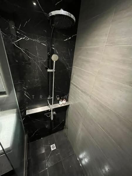 Service Residence for Rent at Expressionz Professional Suites - Tracy Lai - Bathroom - PropertyGuru.com.my