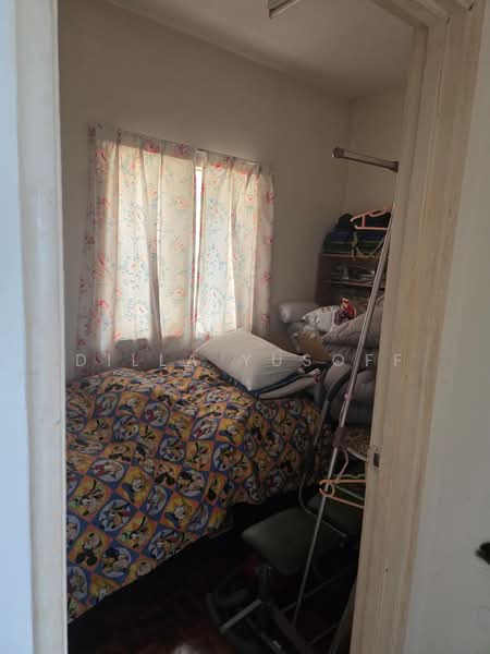 Pangsapuri untuk Dijual di Pangsapuri Cendana - DILLA YUSOFF - Bedroom - PropertyGuru.com.my