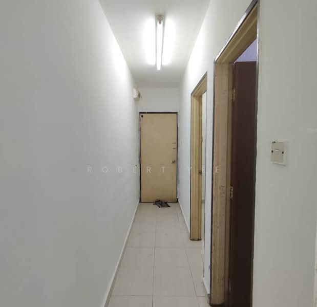 Flat for Rent at Flora Damansara Flat - Robert Yee - Corridor - PropertyGuru.com.my