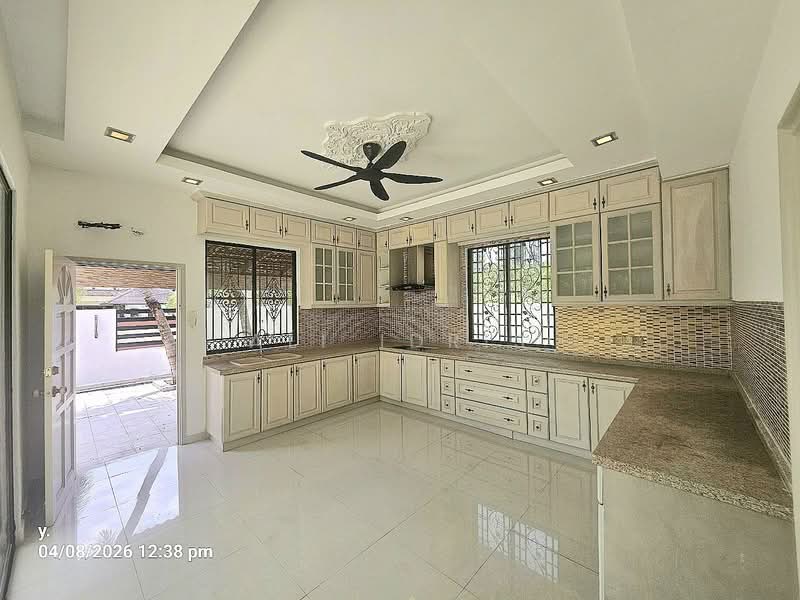 Bungalow for Sale in Bandar Seri Putra (Bangi) - Ali Idris - Kitchen - PropertyGuru.com.my