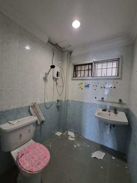 Pangsapuri untuk Dijual di Seri Puri - Annie Ng - Bathroom - PropertyGuru.com.my