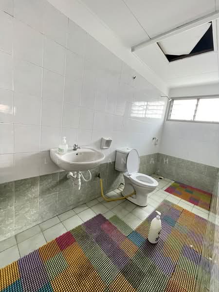 3-storey Terraced House for Sale in Bandar Baru Sri Petaling (Sri Petaling) - Lee Hannah - Bathroom - PropertyGuru.com.my