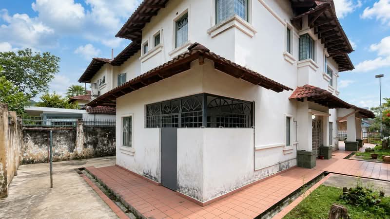 Semi-Detached House for Sale in Ampang (Kuala Lumpur) - Ali Idris - Exterior - PropertyGuru.com.my