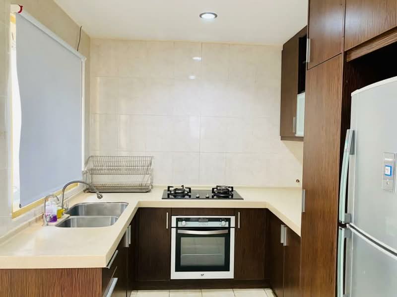 Pangsapuri untuk Dijual di Jalil Damai Apartments - Karman Woong - Kitchen - PropertyGuru.com.my