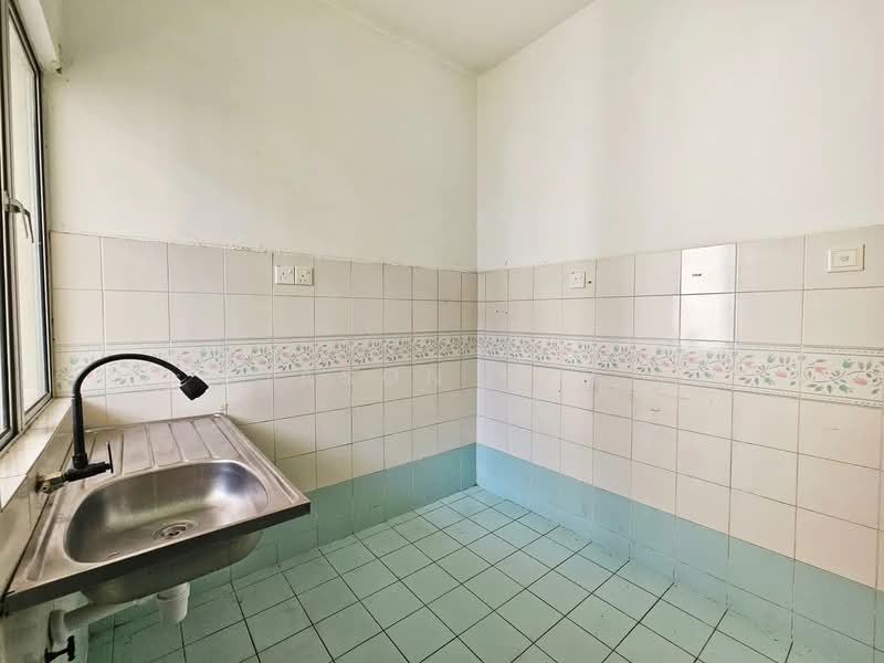 Rumah Teres 2 Tingkat untuk Dijual di Putra Heights (Subang Jaya) - Jason Ooi - Kitchen - PropertyGuru.com.my