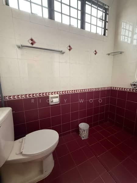 Rumah Teres 2 Tingkat untuk Dijual di Taman Perling (Perling) - Ricky Woo - Bathroom - PropertyGuru.com.my