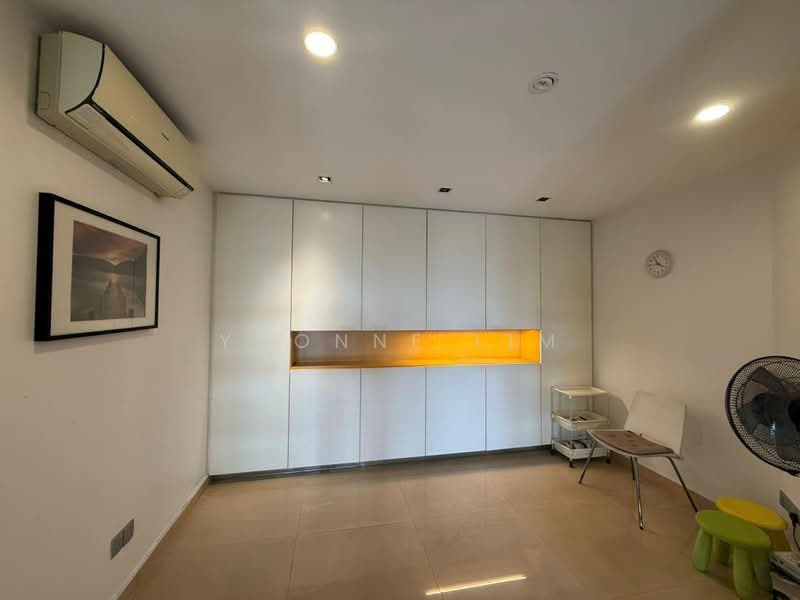 Service Residence for Sale at The Straits View Condominium - Yvonne Lim - Interior - PropertyGuru.com.my