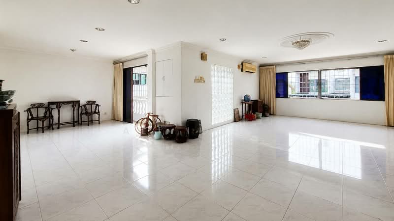 Rumah Banglo untuk Dijual di Taman Desa (Kuala Lumpur) - Ali Idris - Living Room - PropertyGuru.com.my