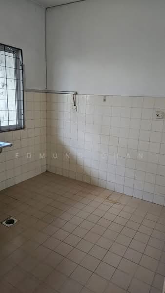 Rumah Teres untuk Dijual di Usj 2 (Subang Jaya) - Edmund Chan - Kitchen - PropertyGuru.com.my