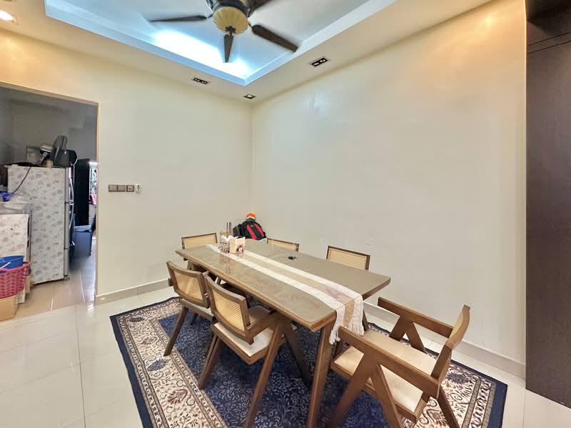 Rumah Teres 2 Tingkat untuk Dijual di Taman Langat Ceria (Hulu Langat) - Ali Idris - Dining Room - PropertyGuru.com.my