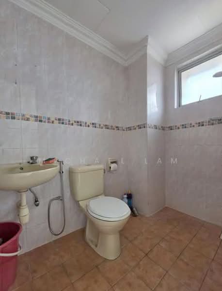 Kondominium untuk Dijual di Dataran Prima - Michael Lam - Bathroom - PropertyGuru.com.my