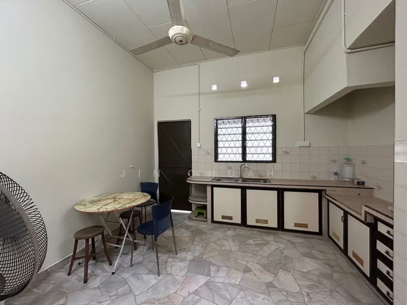 Rumah Teres 1 Tingkat untuk Disewa di Jelutong (Penang) - Jin Chuah - Kitchen - PropertyGuru.com.my