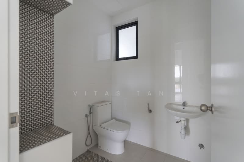 Townhouse for Sale in Setia Alam (Selangor) - Vitas Tan - Bathroom - PropertyGuru.com.my