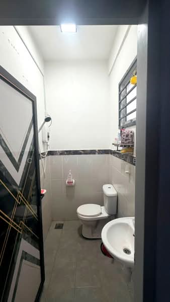 Rumah Teres 2 Tingkat untuk Dijual di Taman Scientex Utama (Senai) - Calvin Lee - PropertyGuru.com.my