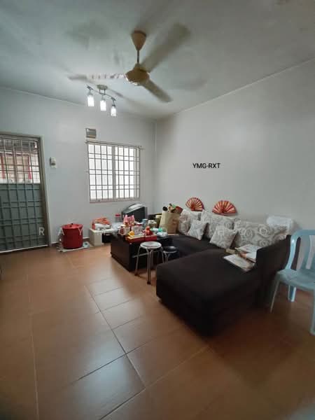 Rumah Flat untuk Dijual di Bandar Bukit Tinggi 2 - Raymond Choo - Living Room - PropertyGuru.com.my