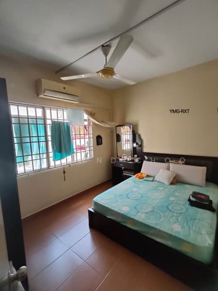 Rumah Flat untuk Dijual di Bandar Bukit Tinggi 2 - Raymond Choo - Bedroom - PropertyGuru.com.my