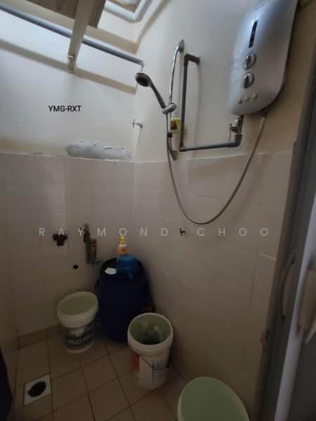 Rumah Flat untuk Dijual di Bandar Bukit Tinggi 2 - Raymond Choo - Bathroom - PropertyGuru.com.my