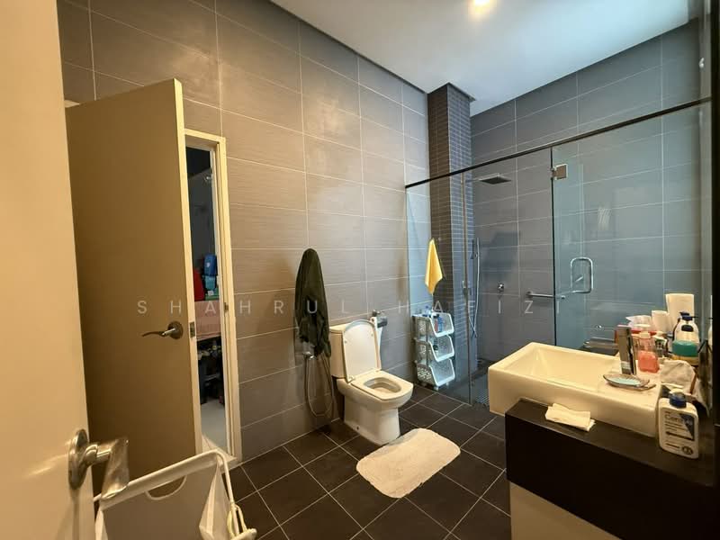 Semi-Detached House for Sale in Ampang Jaya (Ampang) - Shahrul Hafizi - Bathroom - PropertyGuru.com.my