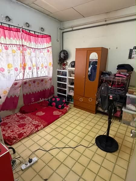 Flat for Sale at Taman Cempaka - Smith Goh - Bedroom - PropertyGuru.com.my
