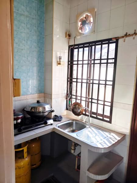 1-storey Terraced House for Sale in Taman Molek (Johor Bahru) - Calvin Lee - PropertyGuru.com.my
