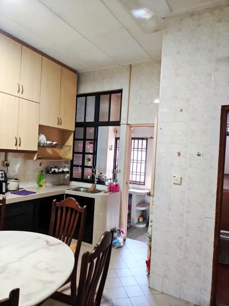 1-storey Terraced House for Sale in Taman Molek (Johor Bahru) - Calvin Lee - PropertyGuru.com.my