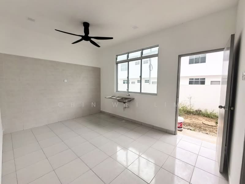 2-storey Terraced House for Rent in Taman Tasik Indah (Kluang) - Chin Wei Lim - PropertyGuru.com.my