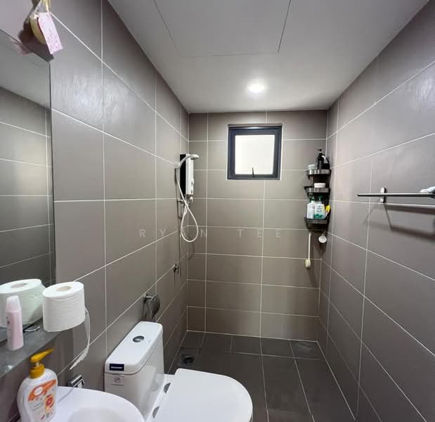 Servis Apartment untuk Disewa di M Centura - Ryan Tee - Bathroom - PropertyGuru.com.my