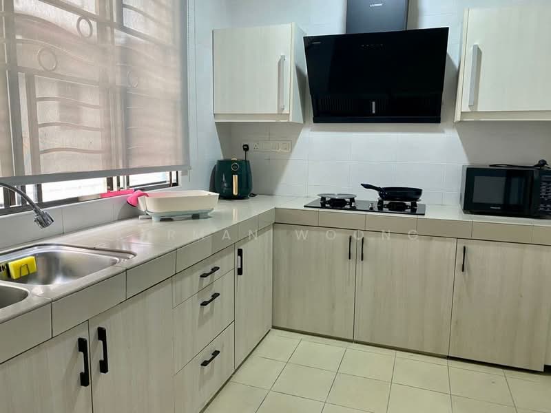 3-storey Terraced House for Sale in Mutiara Bukit Jalil (Bukit Jalil) - Karman Woong - Kitchen - PropertyGuru.com.my