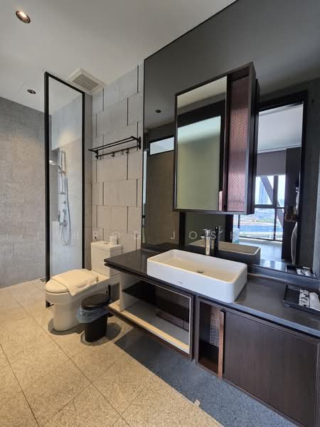Service Residence for Sale at Scarletz Suites @ KL City Centre - Jarrod Joshua - Bathroom - PropertyGuru.com.my